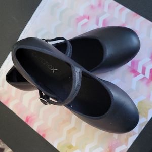 Capezio Tele-Tone Woman's Tap Shoes size 8M